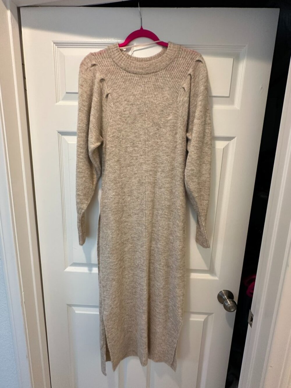 NWOT Ichi Oatmeal Ribbed Knit Belted Sweater Midi Dress Side Slits Small